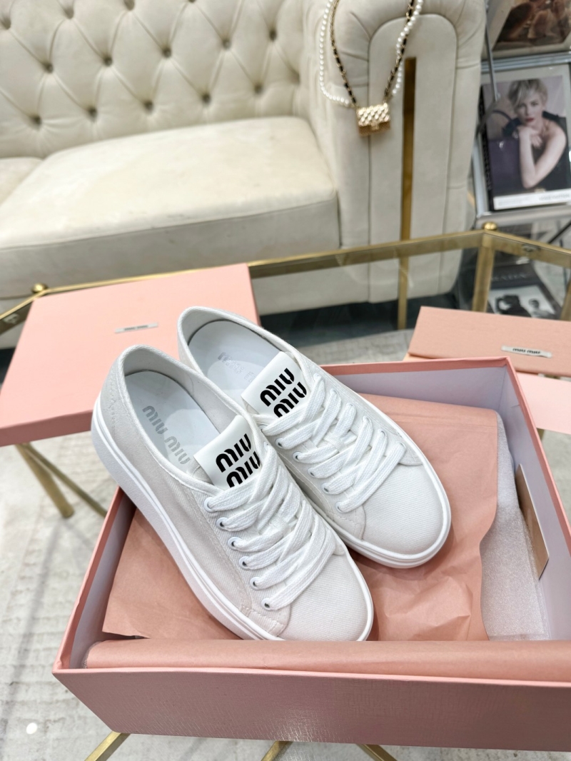 Miu Miu Casual Shoes